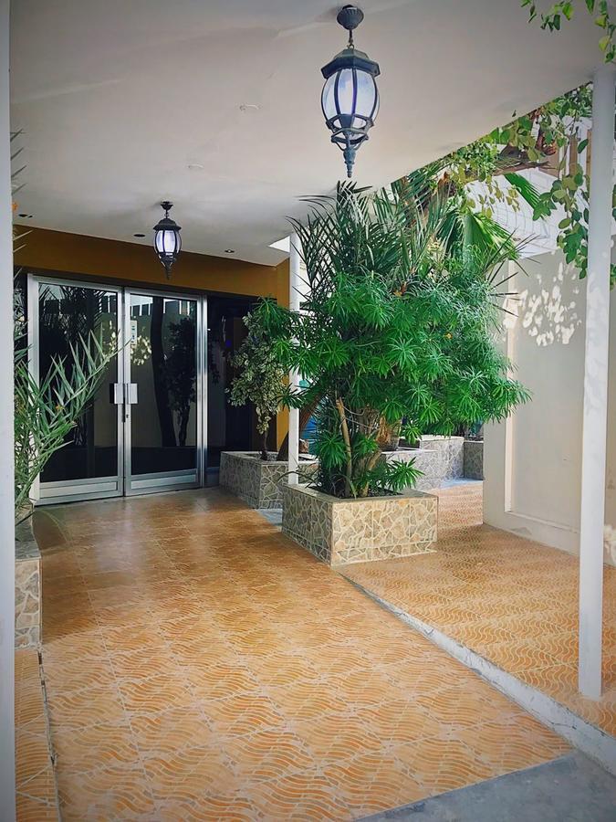 Al Hadow Hotel Muscat Exteriör bild